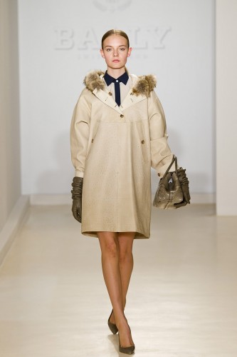 bally-prefall-2011-001_150603800026