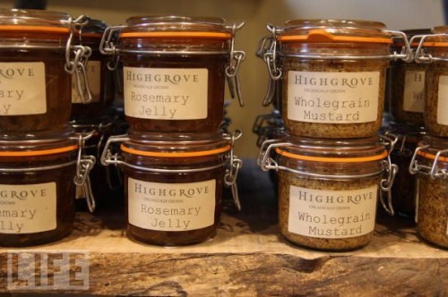 80276564 honey from Highgrove