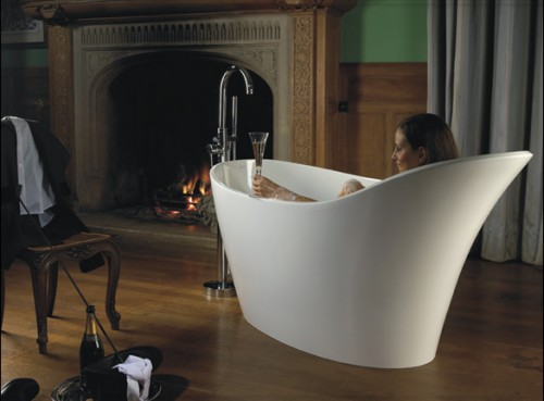 Victoria + Albert Amalfi tub Samuel Heath
