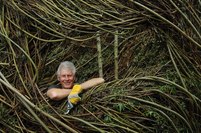 Sculptor Patrick Dougherty, photo James Fraher