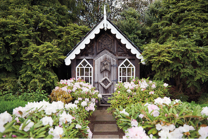 House in Peter Marino Rose Garden