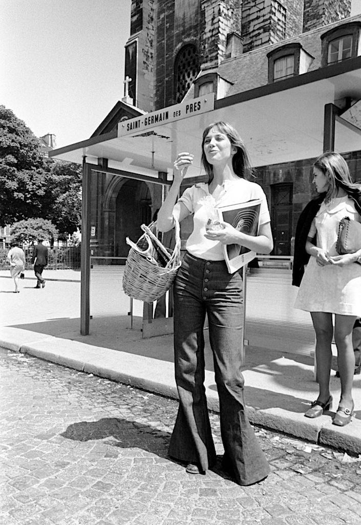 Jane Birkin and her straw bag-1