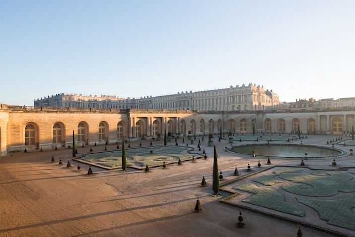 Versailles on a winter morning by Thomas Garnier