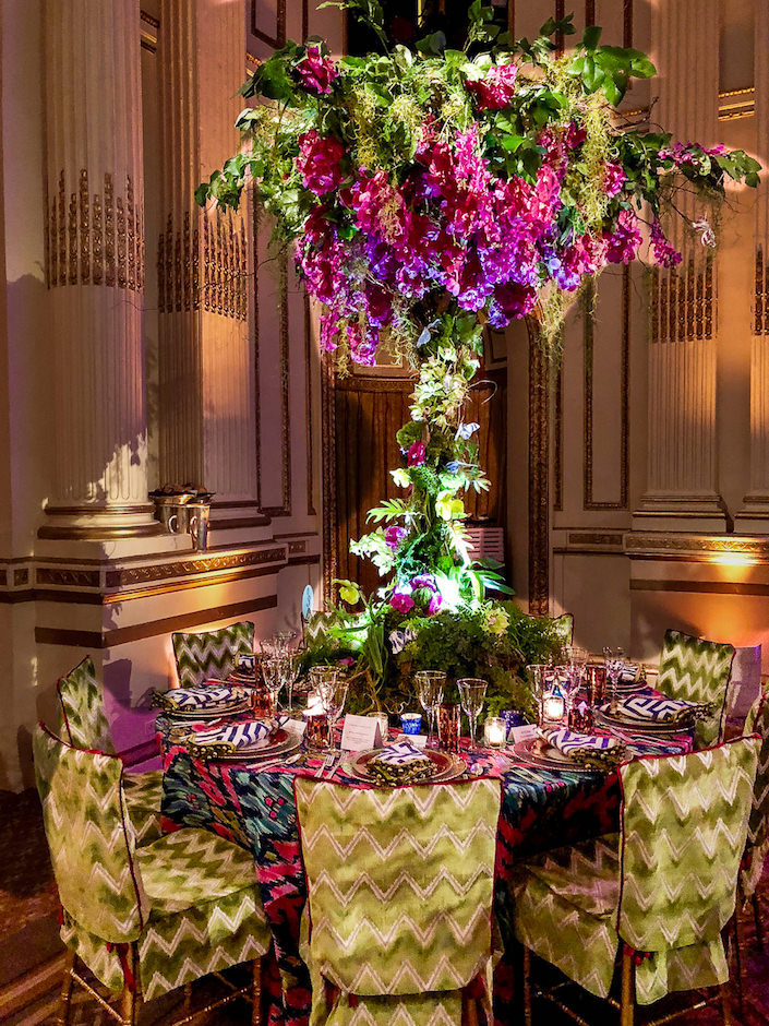 Brittany Bromley Orchid Dinner table