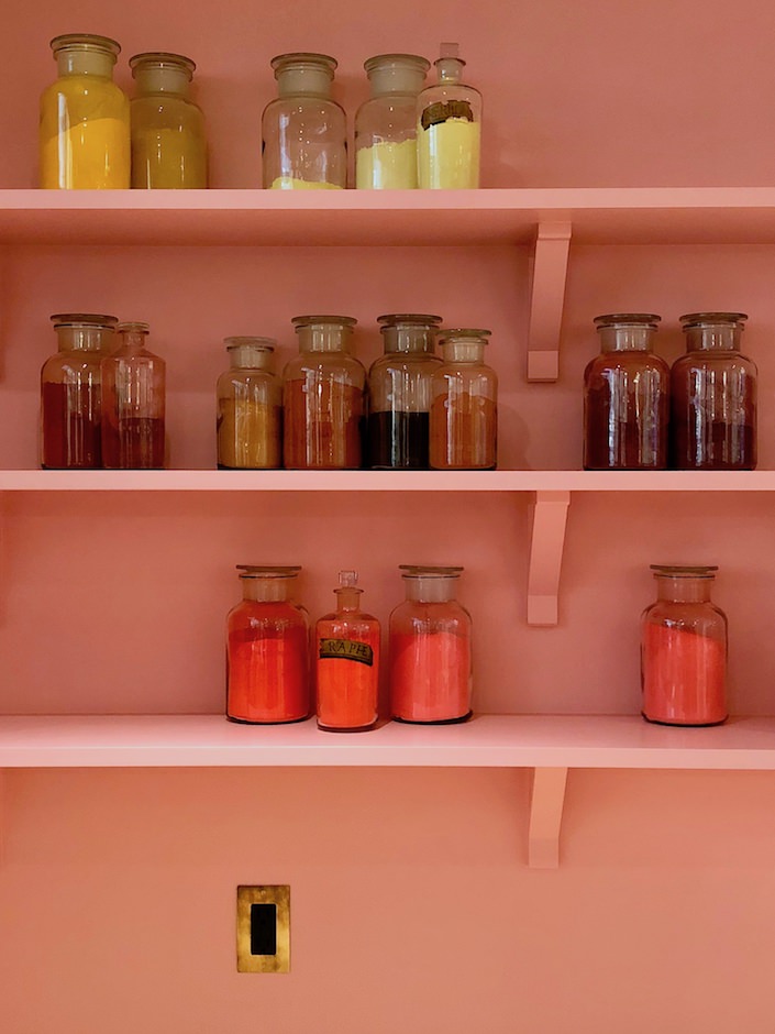 Plain English pantry in Blancmange
