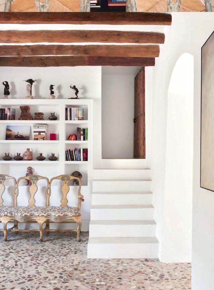 Entry at house on Mallorca, designed by Ramón García Jurado, photo by Montse Garriga Grau for House & Garden UK