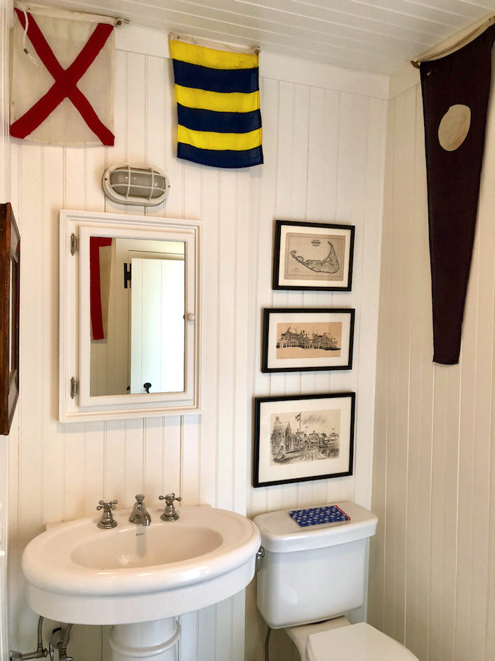 Nantucket boathouse bathroom