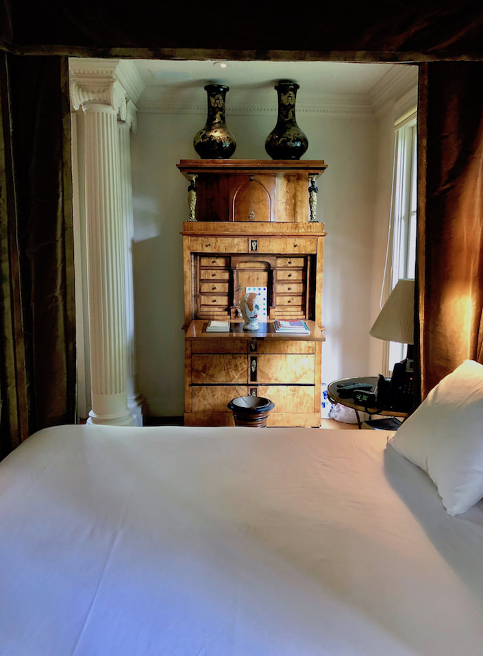 Richard Shapiro bedroom