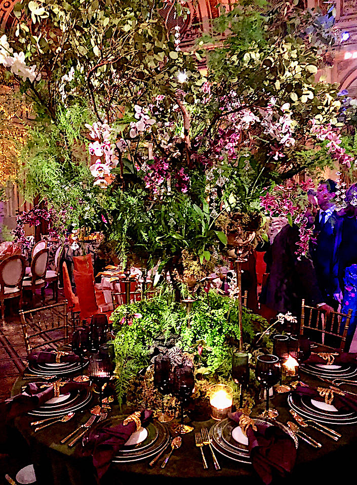 Craig & Co Orchid Dinner table