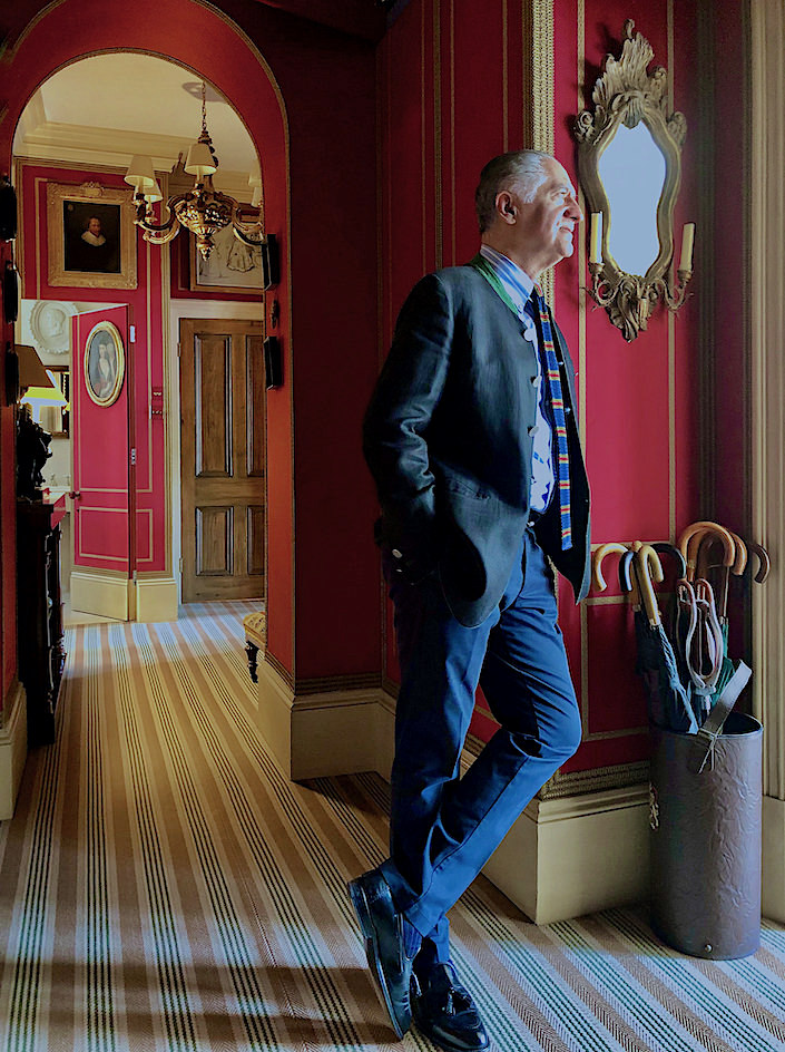 Alidad in his London flat via Quintessence-1