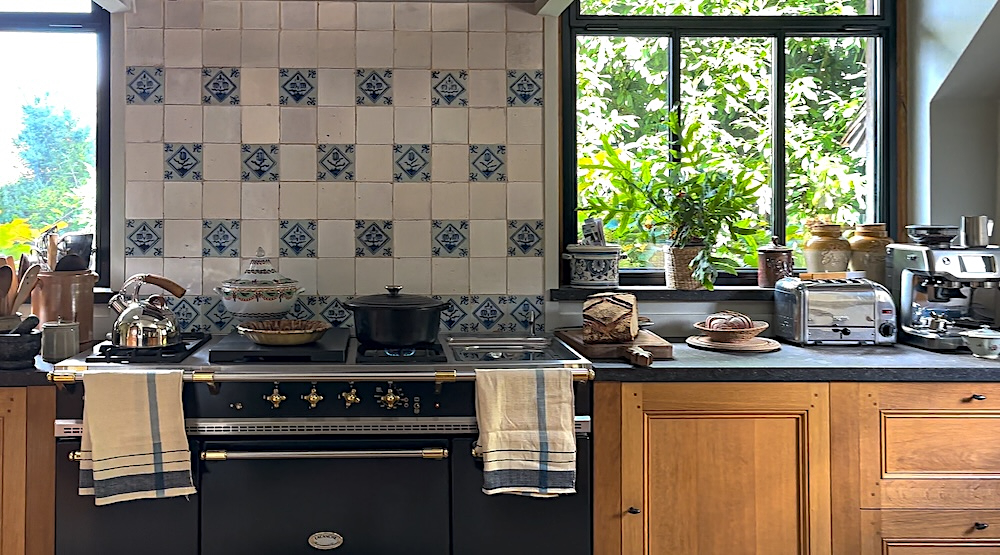 La Carliere kitchen via Quintessence