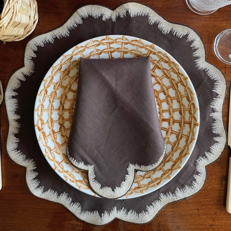 Feather napkin