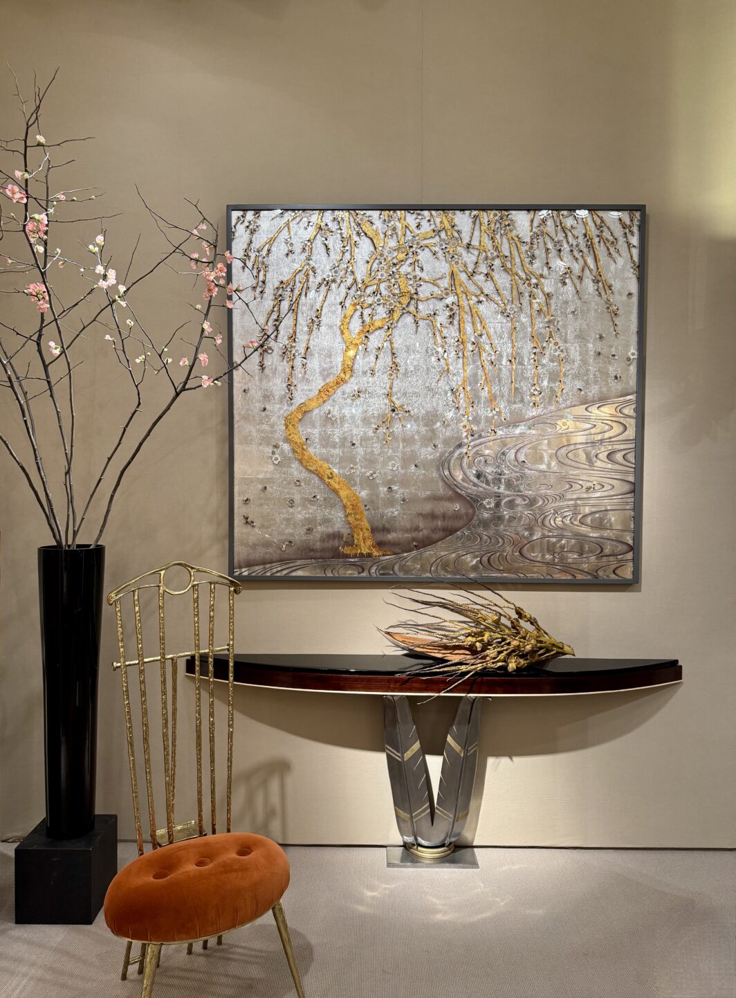 Miriam Ellner eglomisé panel painting at Maison Gerard at The Winter Show via Quintessence