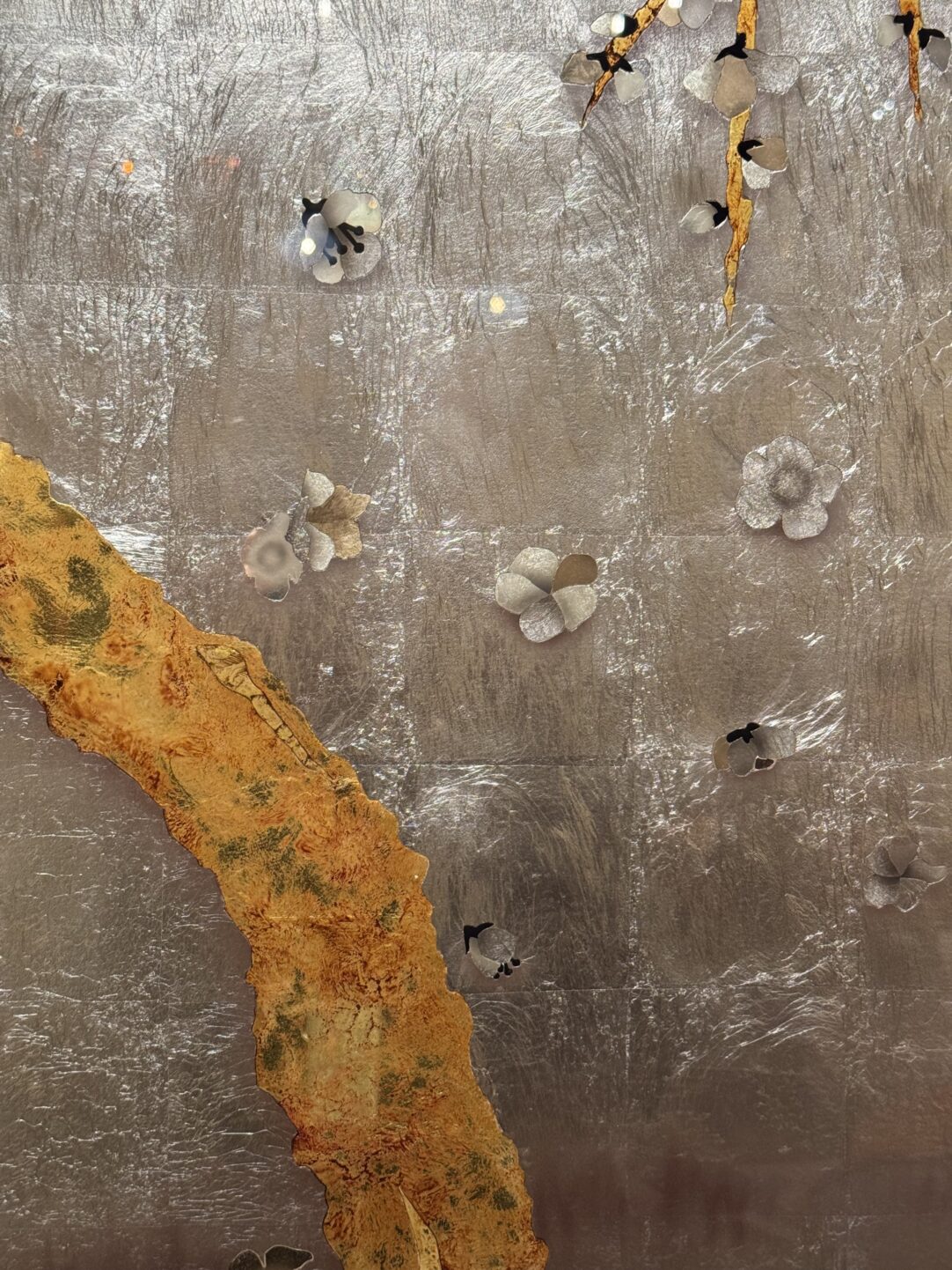detail of Miriam Ellner eglomisé panel at The Winter Show via Quintessence