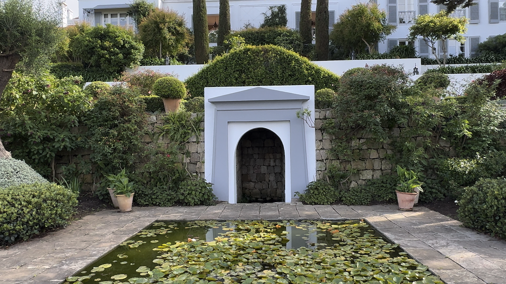 Veere Grenney garden structure in Tangier via Quintessence