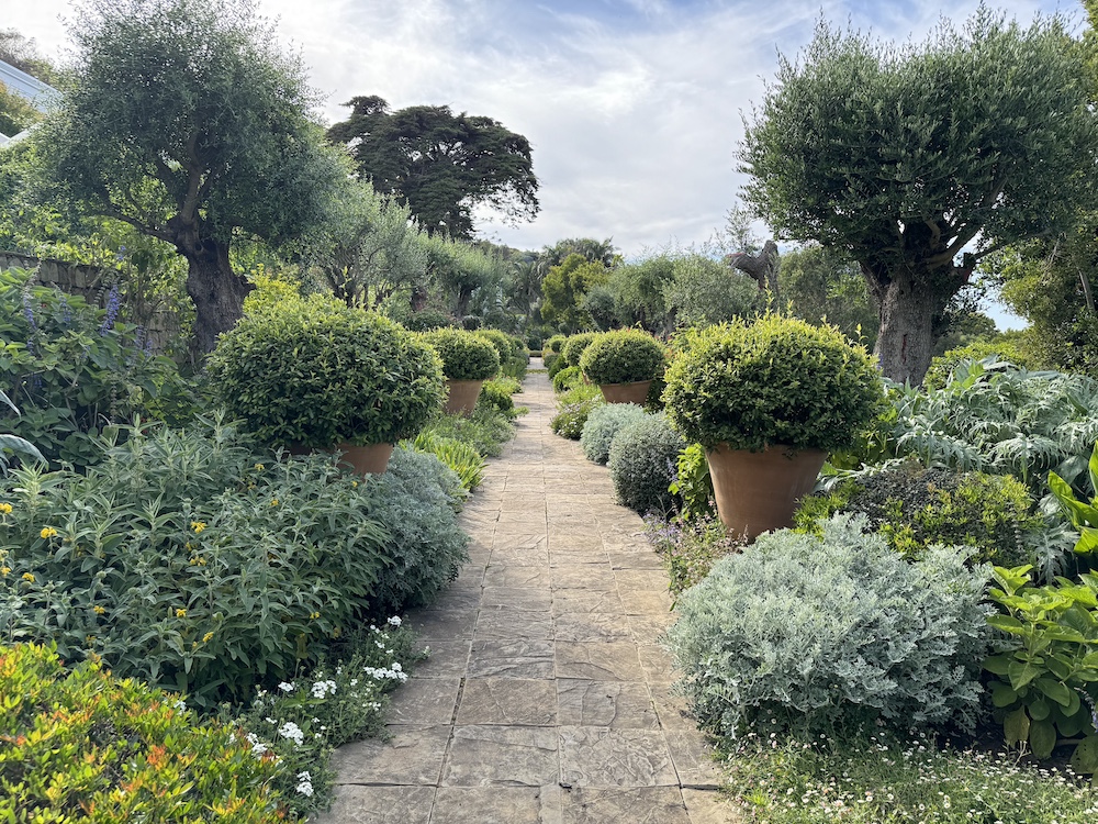 pathways in Veere Grenney's Tangier garden via Quintessence