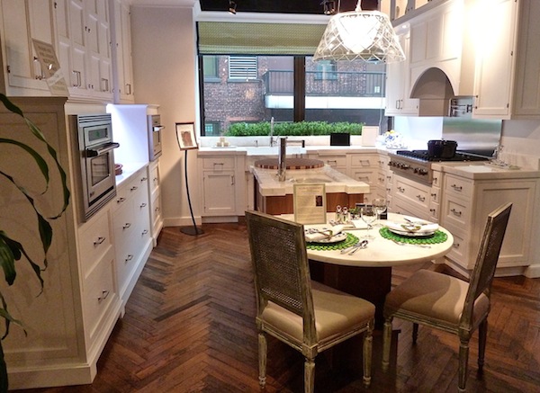 Allison Hennessy at Art of the Table Art of the Table at Bilotta Kitchens