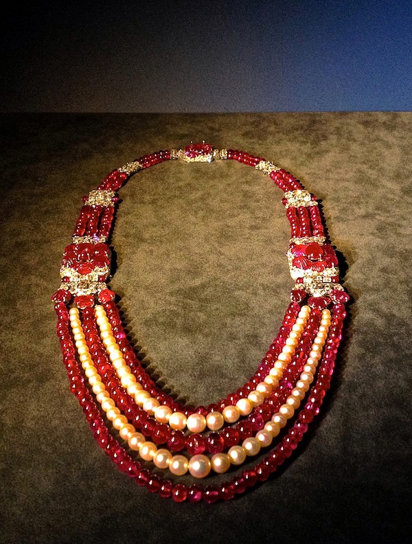 Cartier sautoir Cartier at the Grand Palais