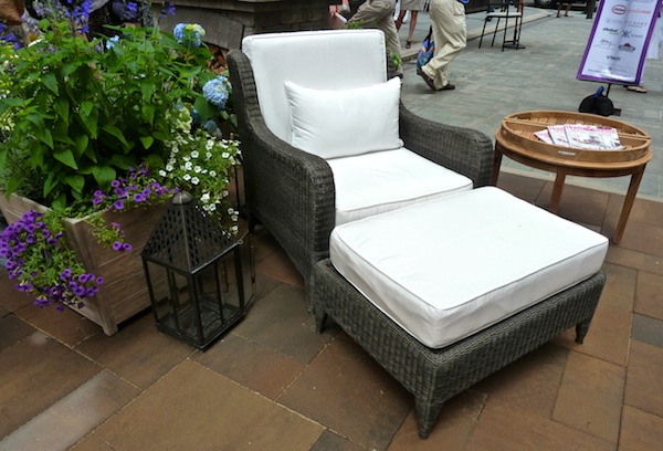 Frontgate Monterey seating House Beautiful Kitchen of the Year