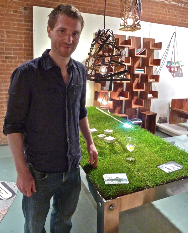 Haiko-Cornelissen-and-his-picNYC-table-at-Wanted-Design