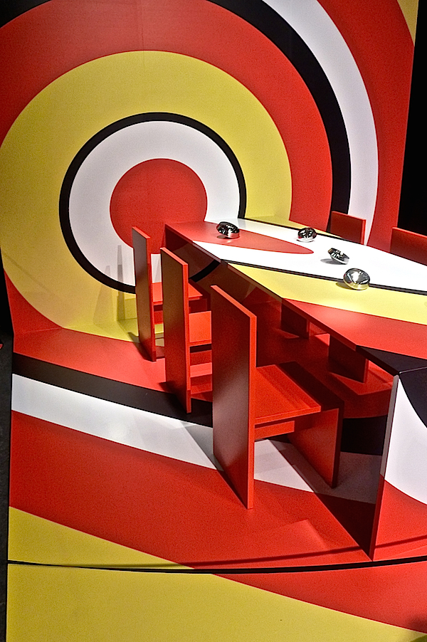 Interior Design Magazine Dining by Design table by Ali Taylor Wall Street Journal Off Duty