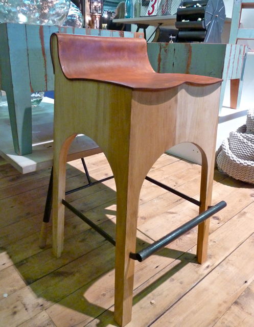 Lostine stool