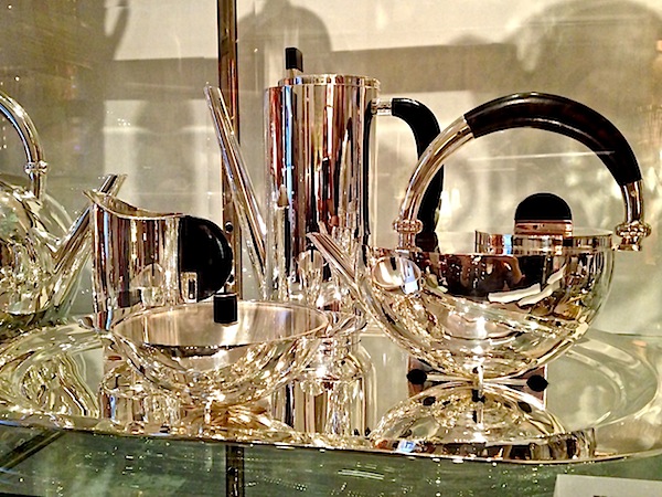 MARIANNE BRANDT STERLING SILVER TEA AND COFFEE SERVICE at Neue Galeri neue Galerie