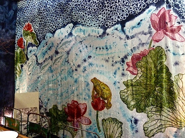 Maya Romanoff tie dye velvet Maya Romanoff DIFFA Dining by Design