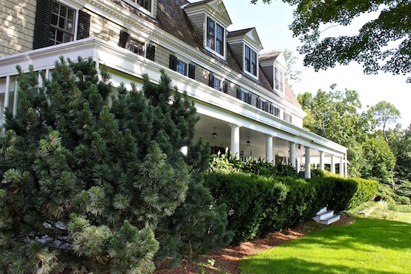 Mayflower Inn porch Mayflower