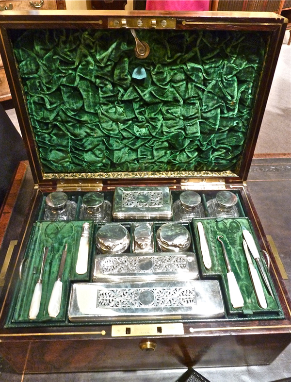 Michael-Pashby-Men's-travelling-box