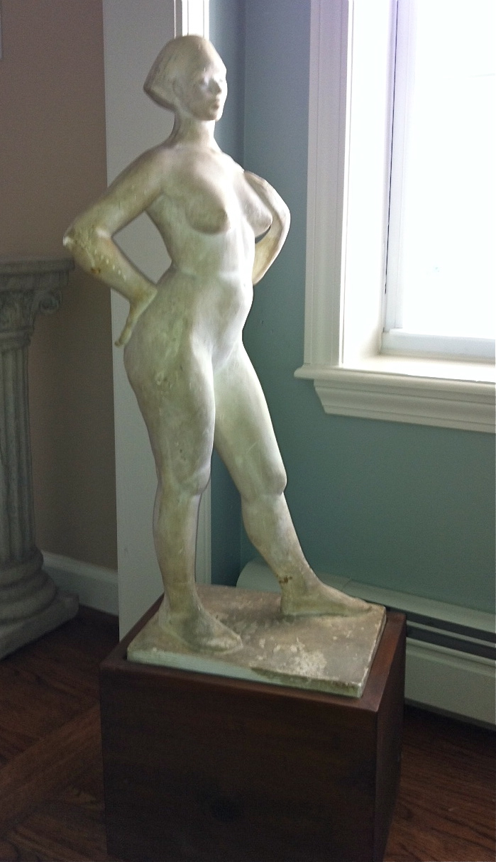 Mommie's statue