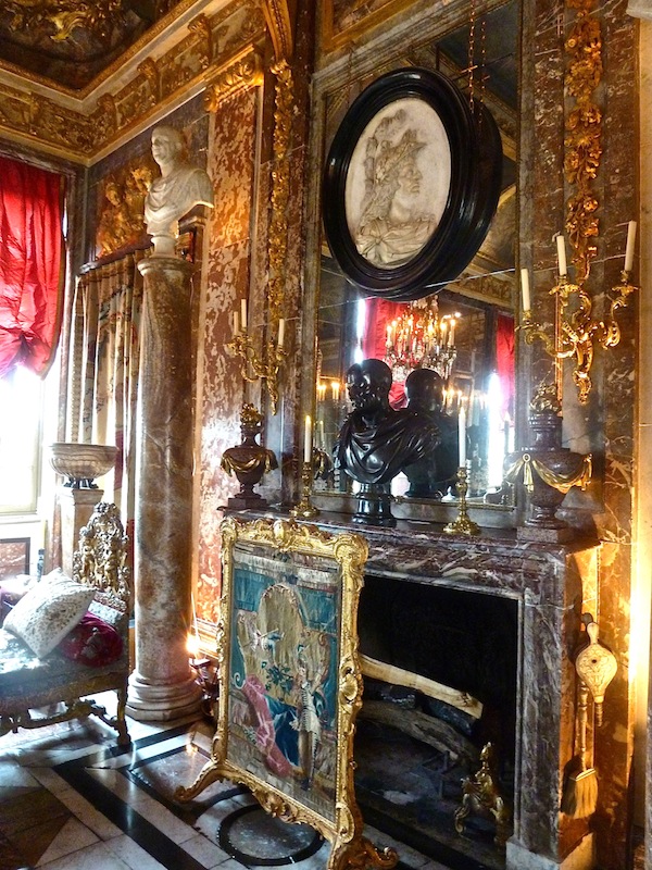 Hercules Salon at Champ de Bataille