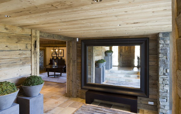 Entry in French ski chalet by designer Rachel Laxer Rachel Laxer