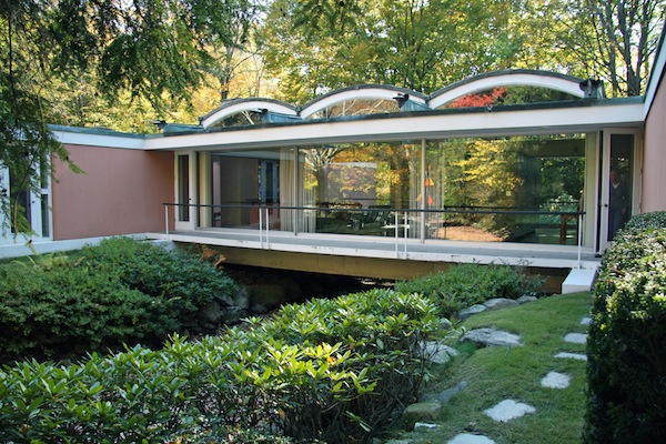 The Warner House (1956) designed by John Johansen photo by Robert Gregson New Canaan architecture