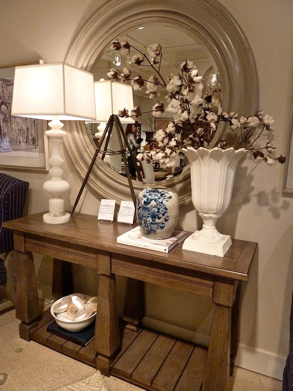 Large round mirror Viage Expedition Console & Mirror of Discovery