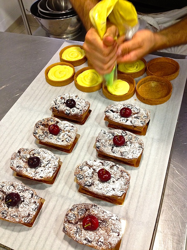 french pastry what to do in Paris