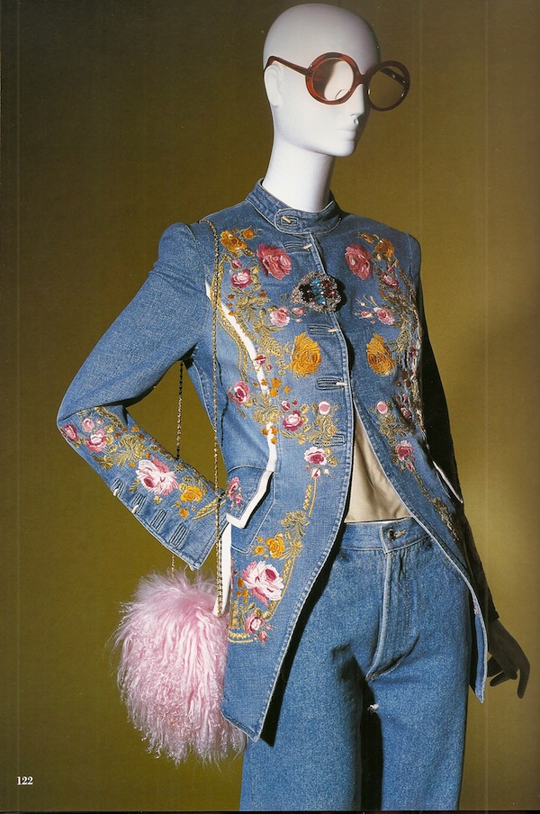 Iris Apfel denim outfit from Eric Boman's Rare Bird of Fashion Iris Apfel talk with Dara Caponigro of Veranda at Sothebys