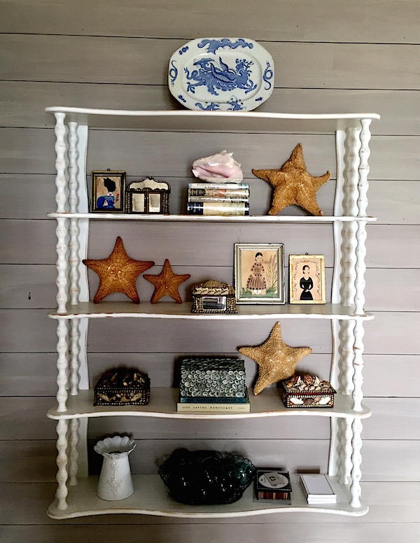 nautical accoutrements