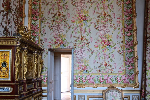 queen's bedroom at versailles versailles