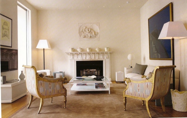 studio flat sitting area in period town house, london by David Mlinaric Flat in London with interior design by David Mlinaric