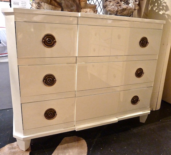 Tritter Feefer Kara Chest gift show