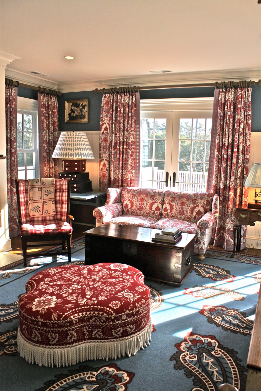Upstairs sitting room in a Diamond Baratta designed house Luxury custom home